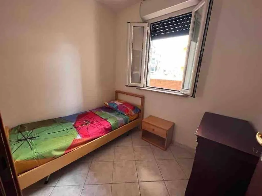 Appartamento Tranquillo Con Patio E Piscina La Caduta