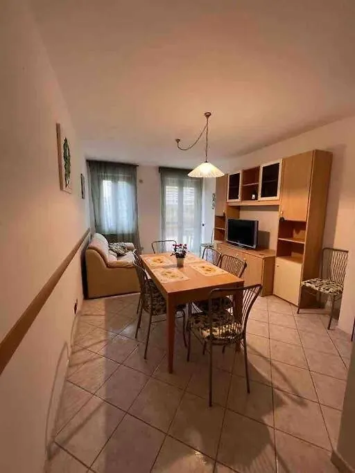 Apartment Appartamento Tranquillo Con Patio E Piscina La Caduta