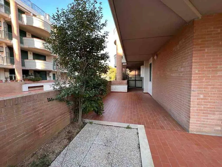 Appartamento Tranquillo Con Patio E Piscina La Caduta Italy
